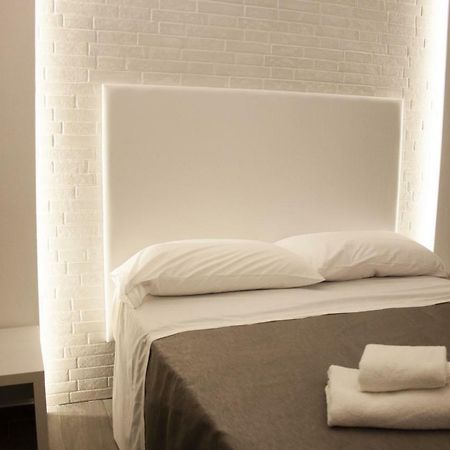 Rubino Guest House Рим Екстериор снимка