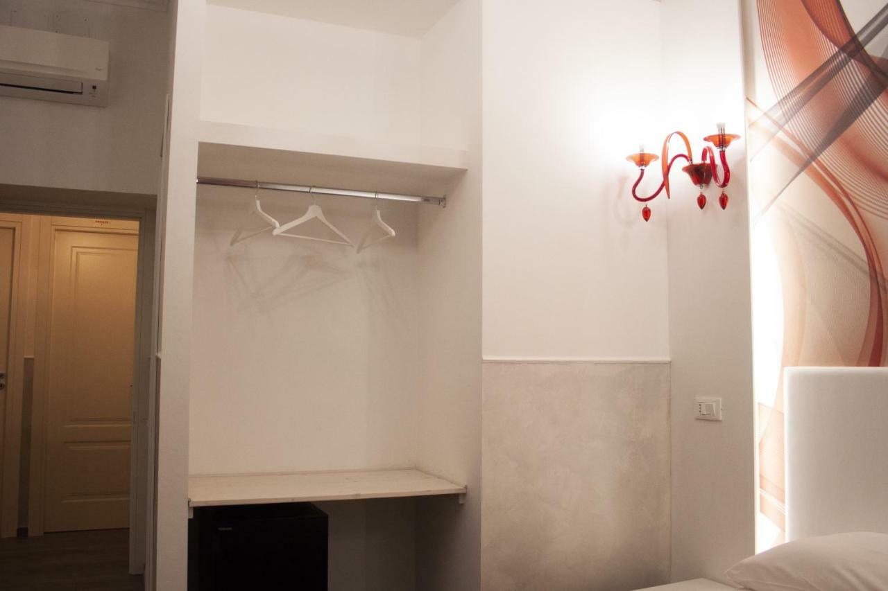 Rubino Guest House Рим Екстериор снимка