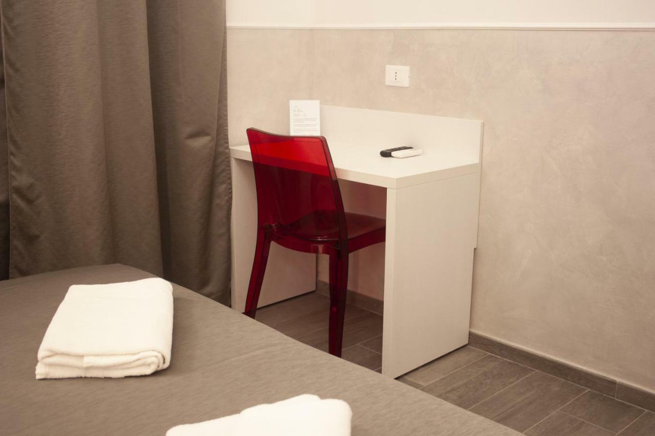 Rubino Guest House Рим Екстериор снимка